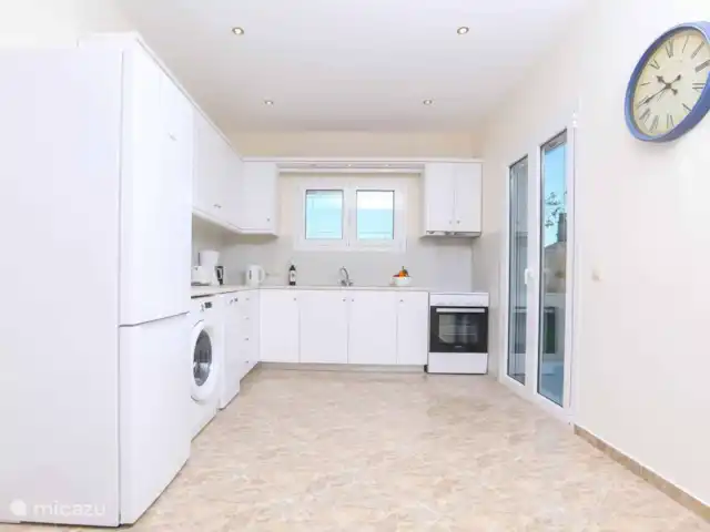 Volledig uitgeruste keuken